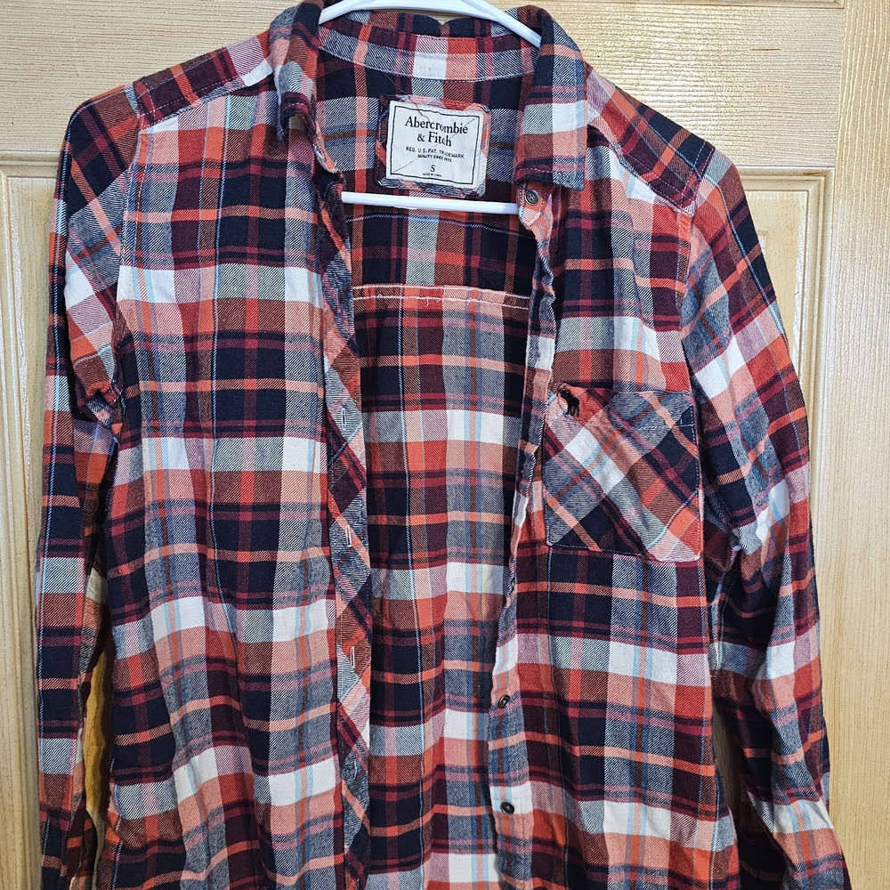 Abercrombie & Fitch Red and Black Plaid Men's Shirt